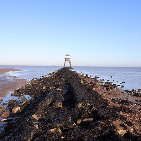 Flat 19 By The Beach Harwich Exteriör bild