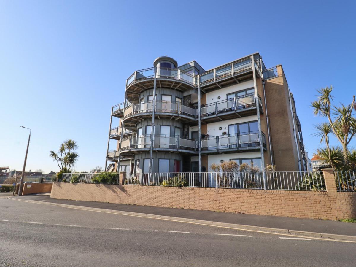Flat 19 By The Beach Harwich Exteriör bild
