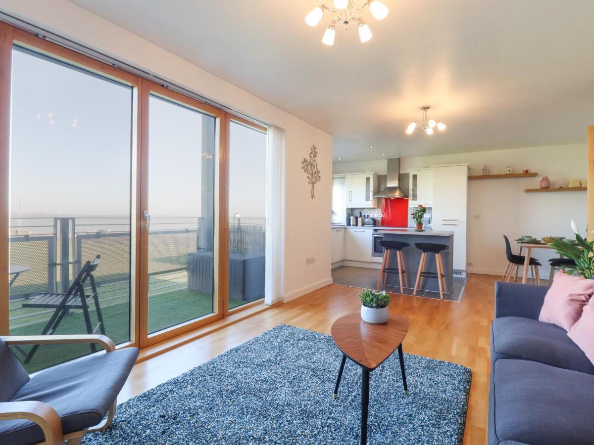 Flat 19 By The Beach Harwich Exteriör bild