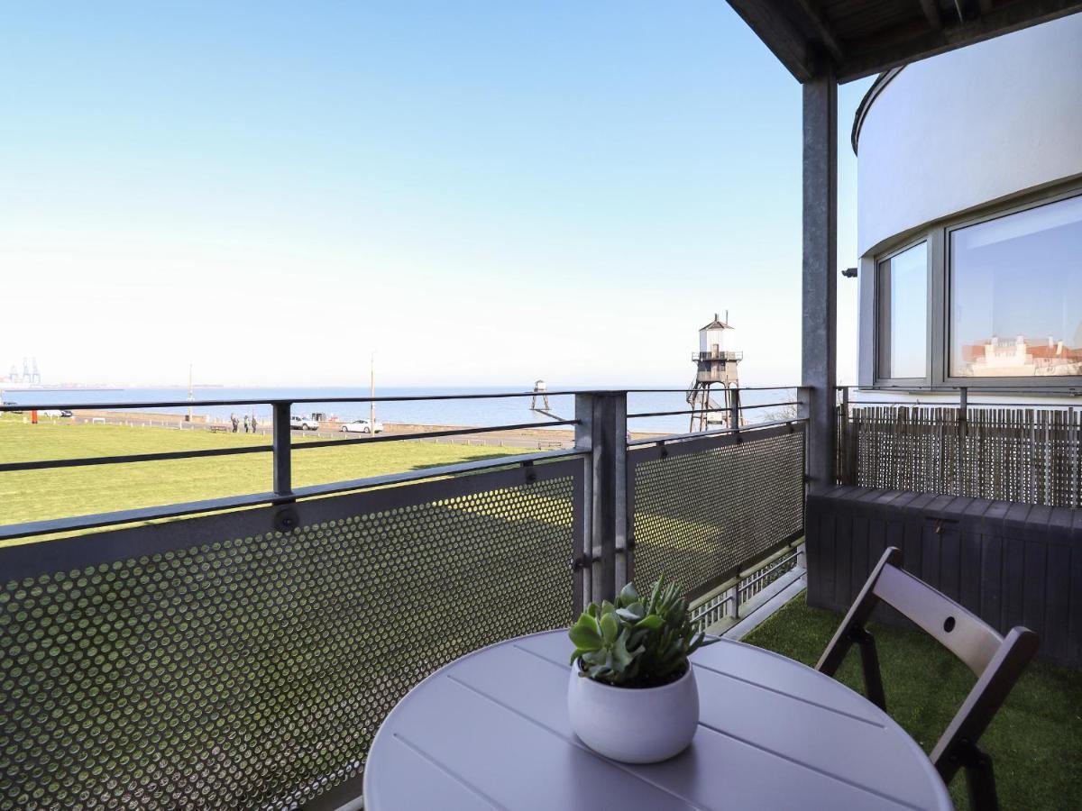 Flat 19 By The Beach Harwich Exteriör bild