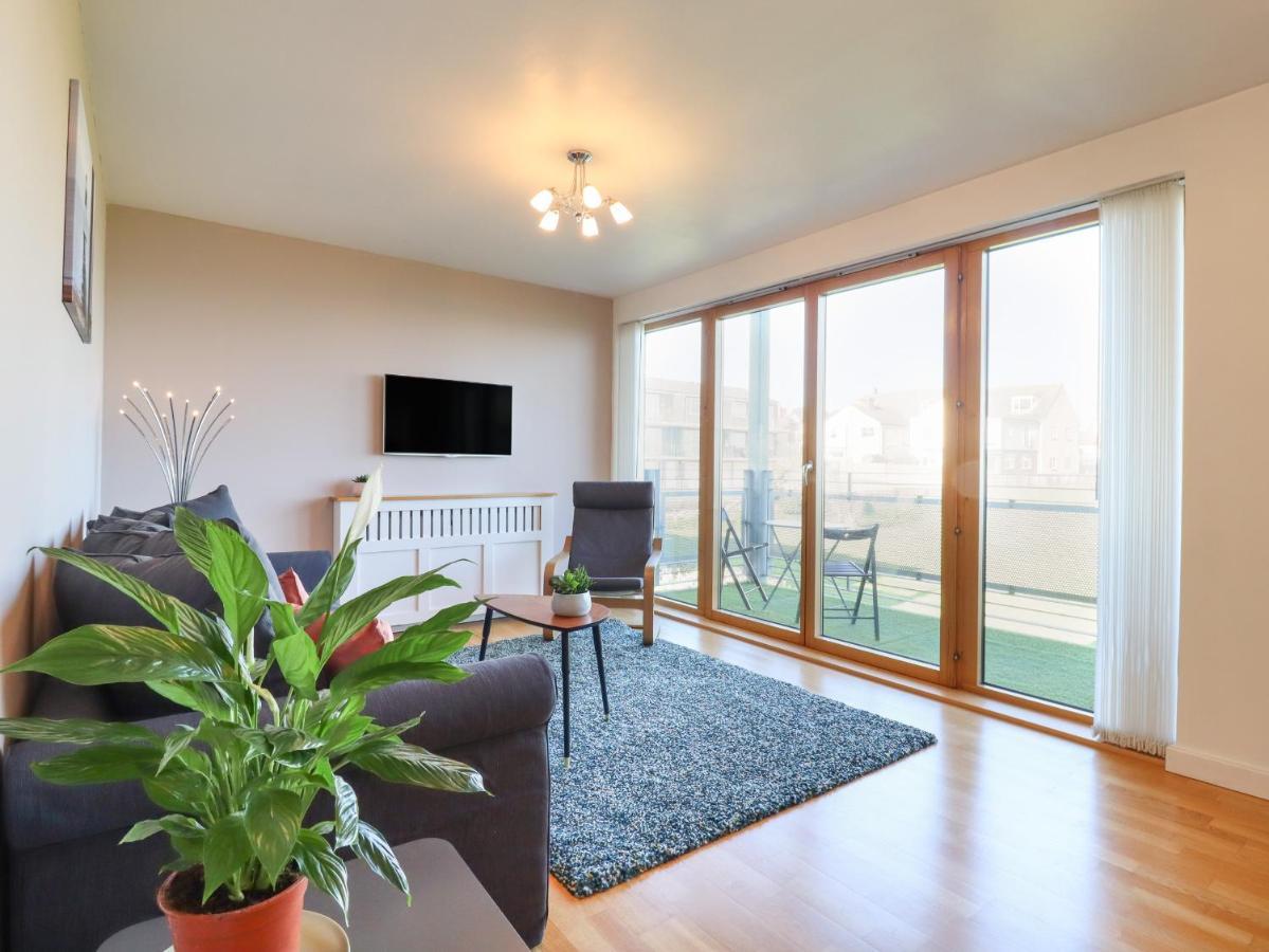 Flat 19 By The Beach Harwich Exteriör bild